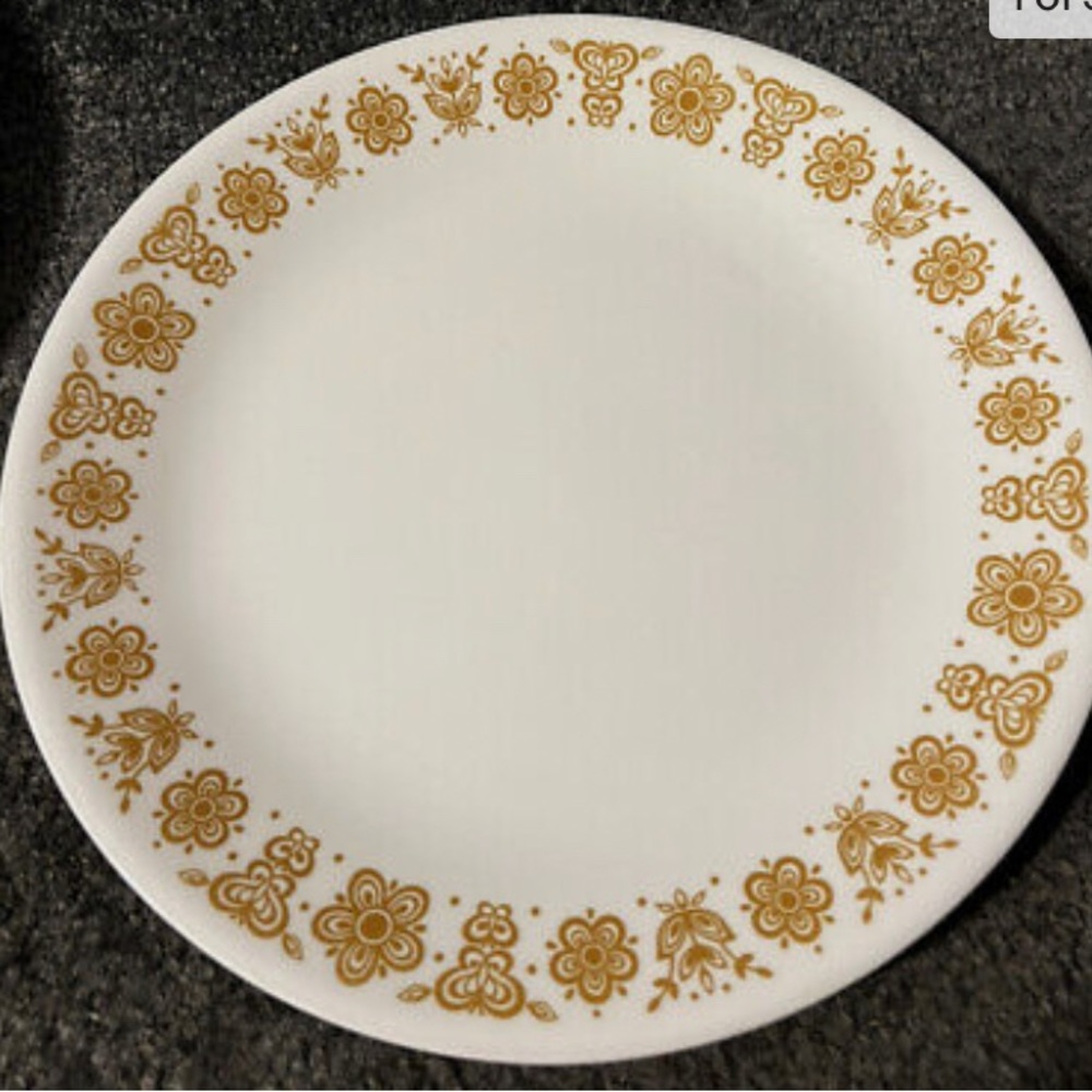 CORNING WARE CORELLE BUTTERFLY
GOLD DINNER PLATES